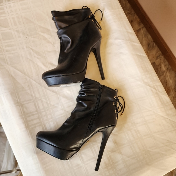 Thalia Sodi Honra tassle bootie EUC black faux leather 7 - Picture 5 of 12